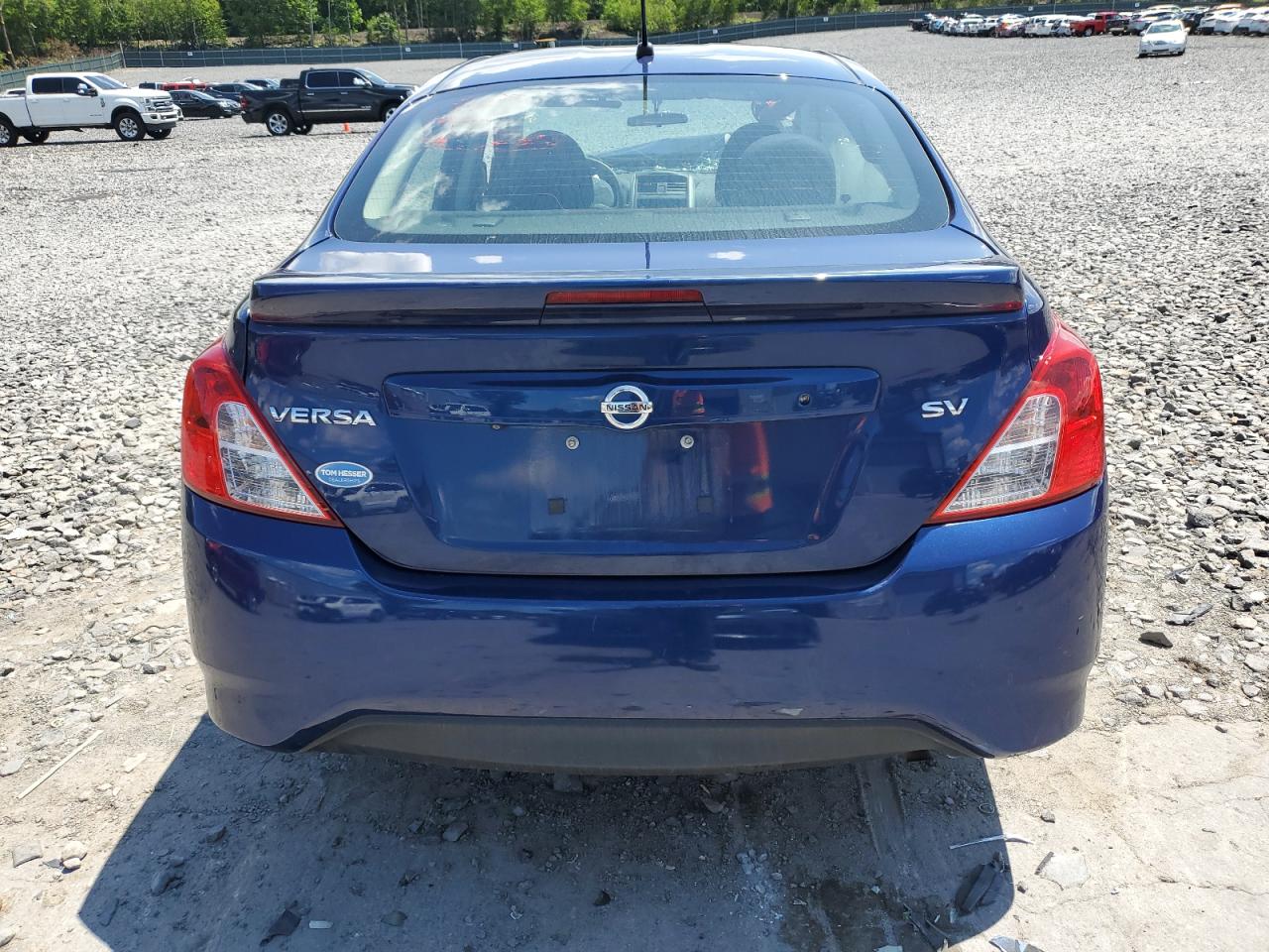 NISSAN VERSA S