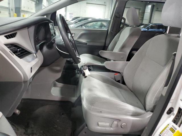 2017 TOYOTA SIENNA LE 5TDKZ3DC2HS841394