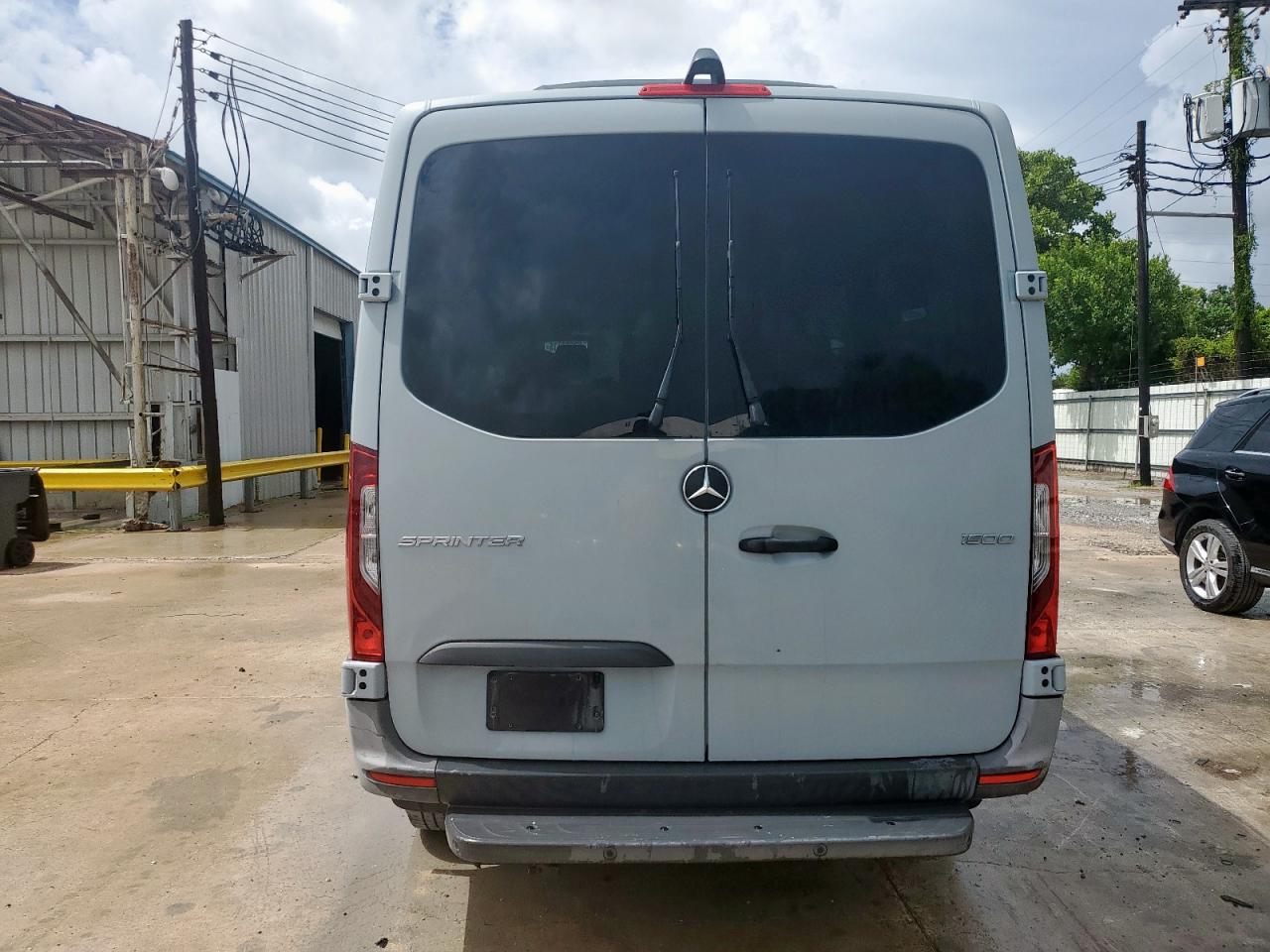 MERCEDES-BENZ SPRINTER 1500