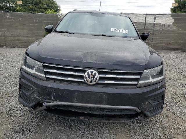 2018 VOLKSWAGEN TIGUAN SE 3VV3B7AXXJM209824