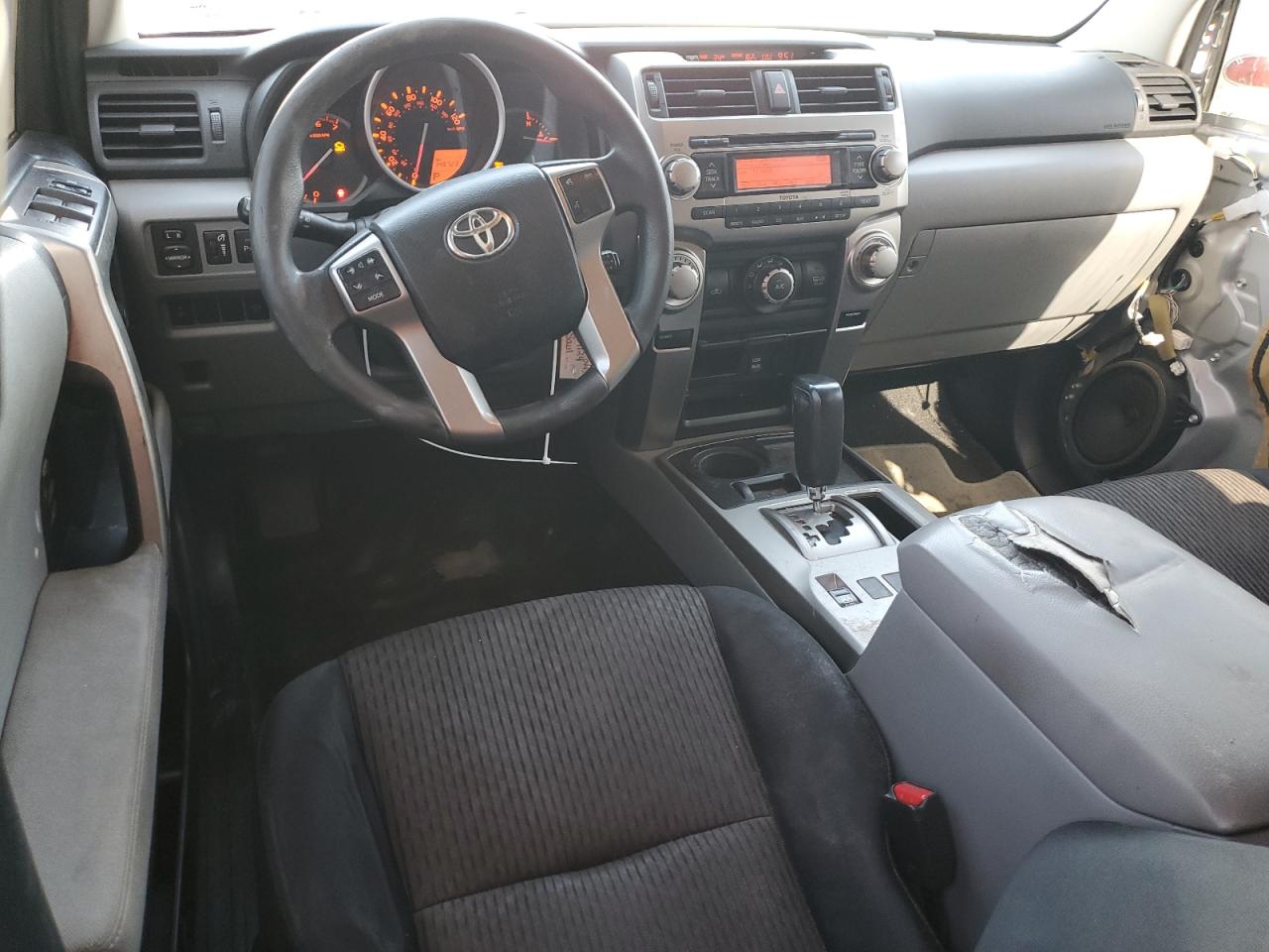 TOYOTA 4RUNNER SR5