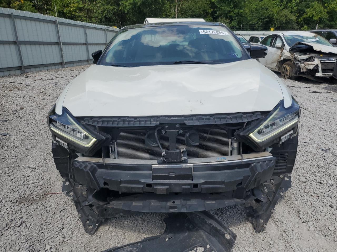 NISSAN MAXIMA PLATINUM