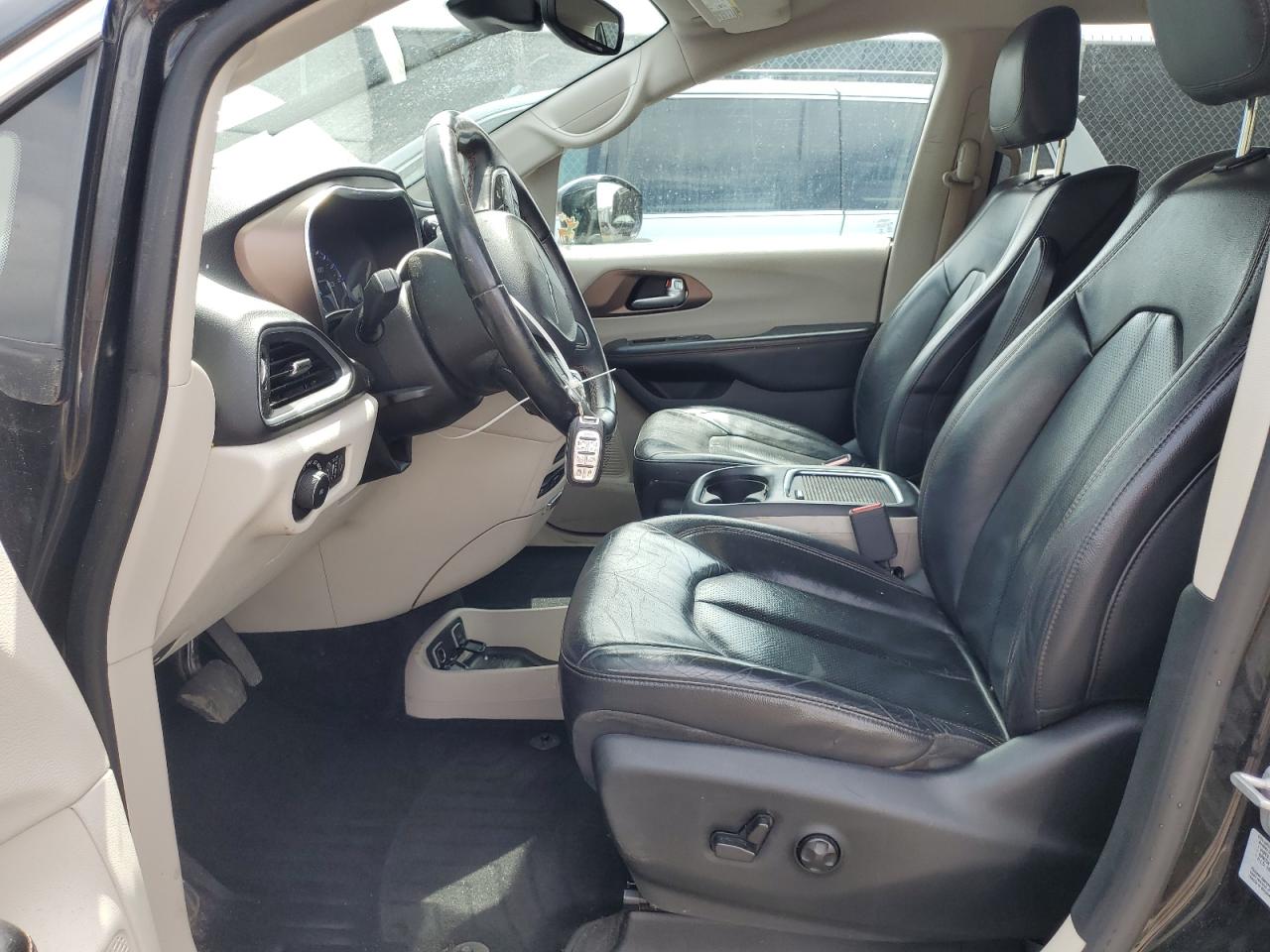 CHRYSLER PACIFICA TOURING L PLUS