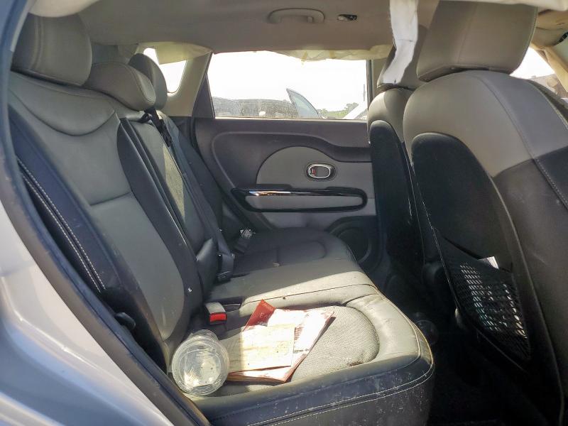 2016 KIA SOUL + KNDJP3A54G7865289