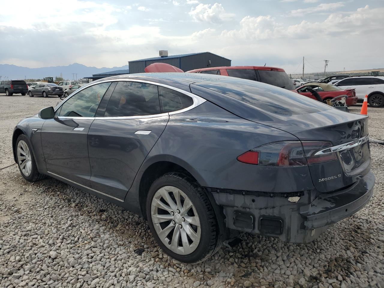 TESLA MODEL S