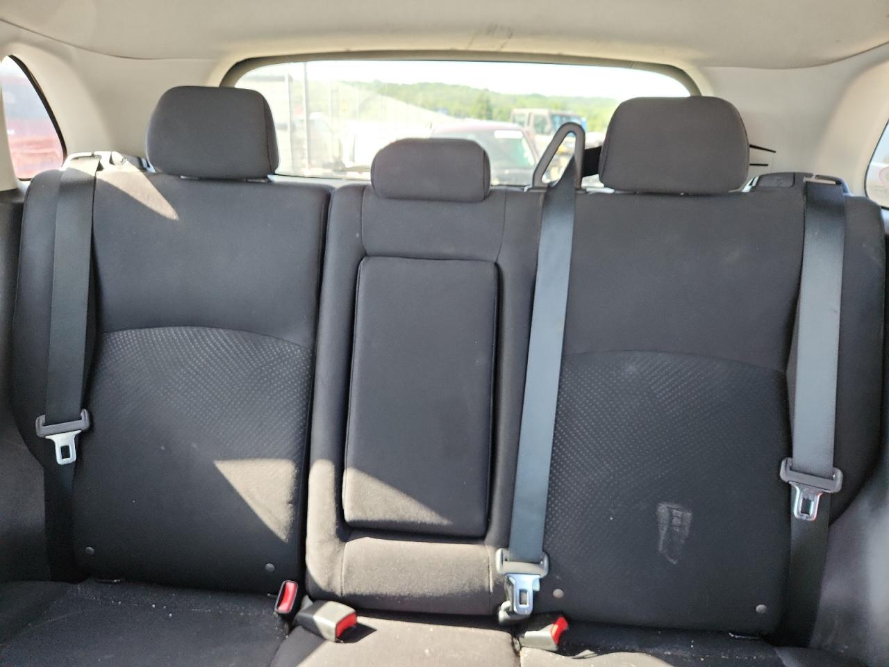 MITSUBISHI OUTLANDER ES