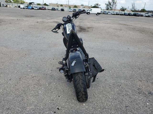 2017 HARLEY-DAVIDSON XL883 IRON 1HD4LE236HC439337