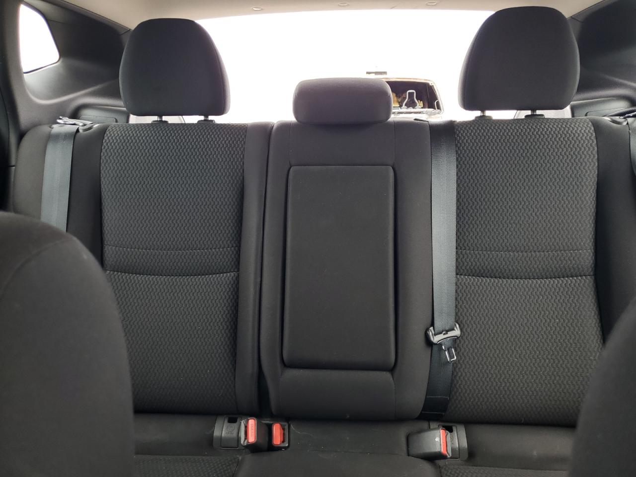 NISSAN ROGUE SPORT S