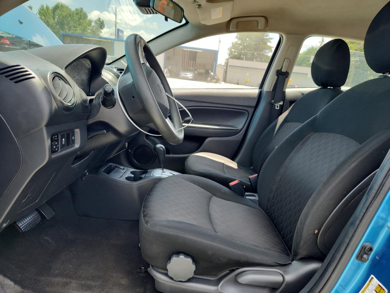 MITSUBISHI MIRAGE ES