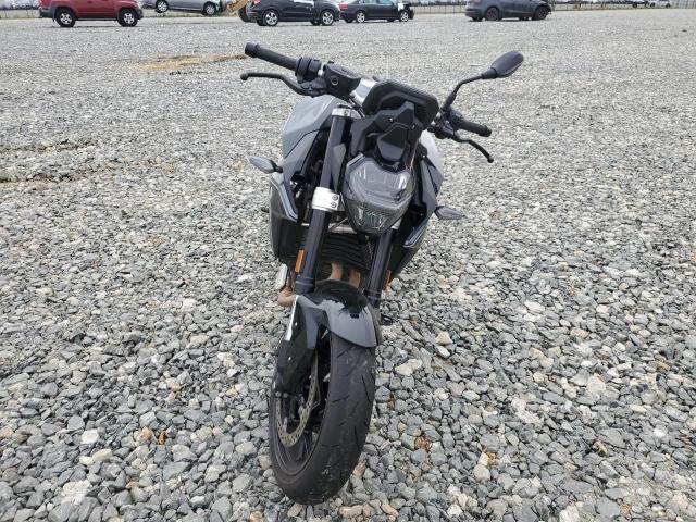 2024 BMW F 900 R WB10K1303R6J48095