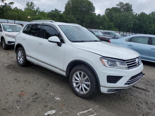 2017 VOLKSWAGEN TOUAREG SP WVGEF7BP3HD001229