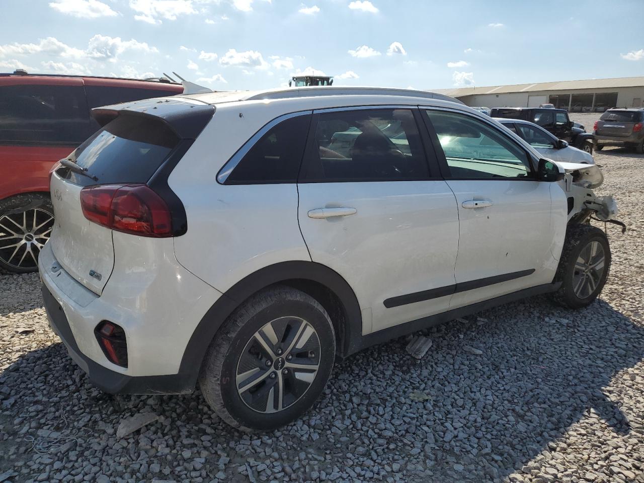 KIA NIRO LX