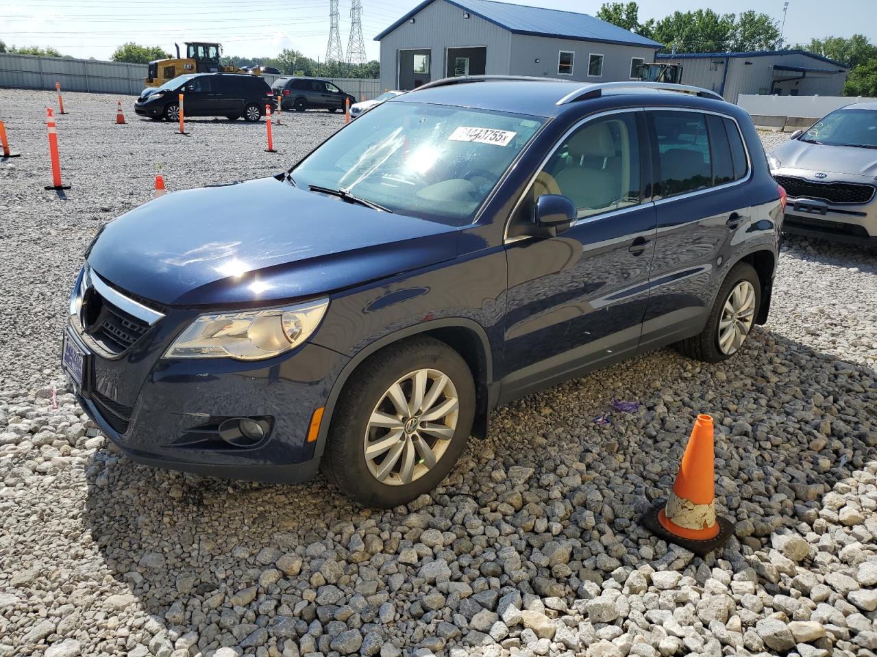 Volkswagen Tiguan s 2011