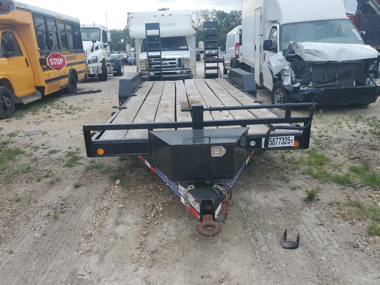 Lot #3211709522 2018 LOAD TRAIL TRAILER