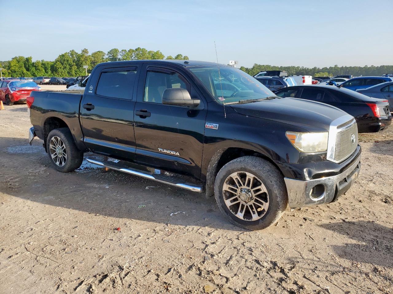 TOYOTA TUNDRA CREWMAX SR5
