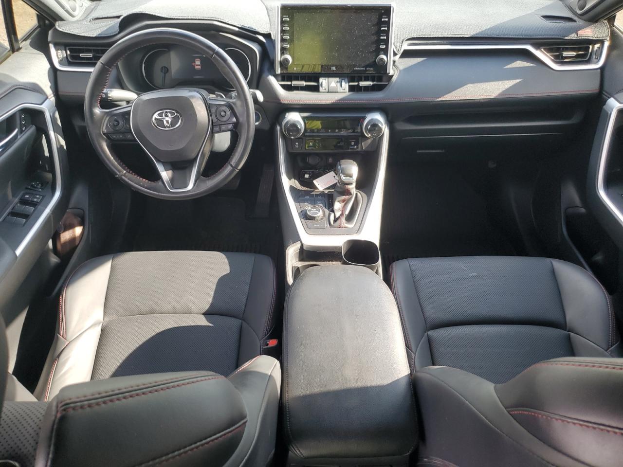 TOYOTA RAV4 XSE