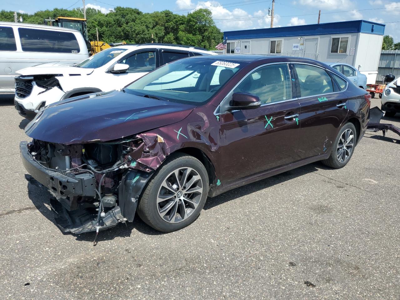 TOYOTA AVALON XLE