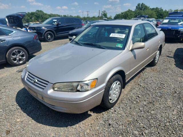 TOYOTA CAMRY CE
