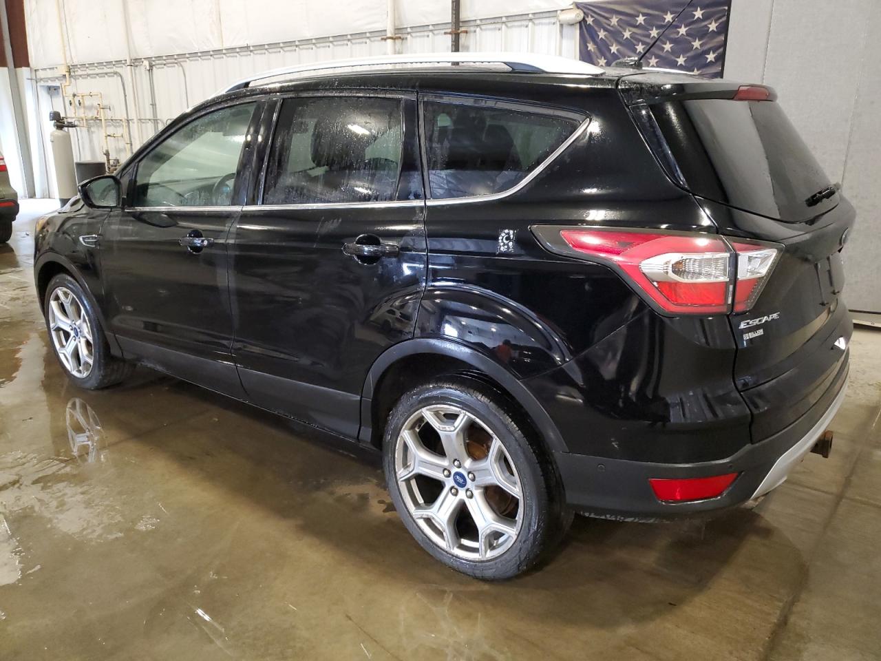 FORD ESCAPE TITANIUM