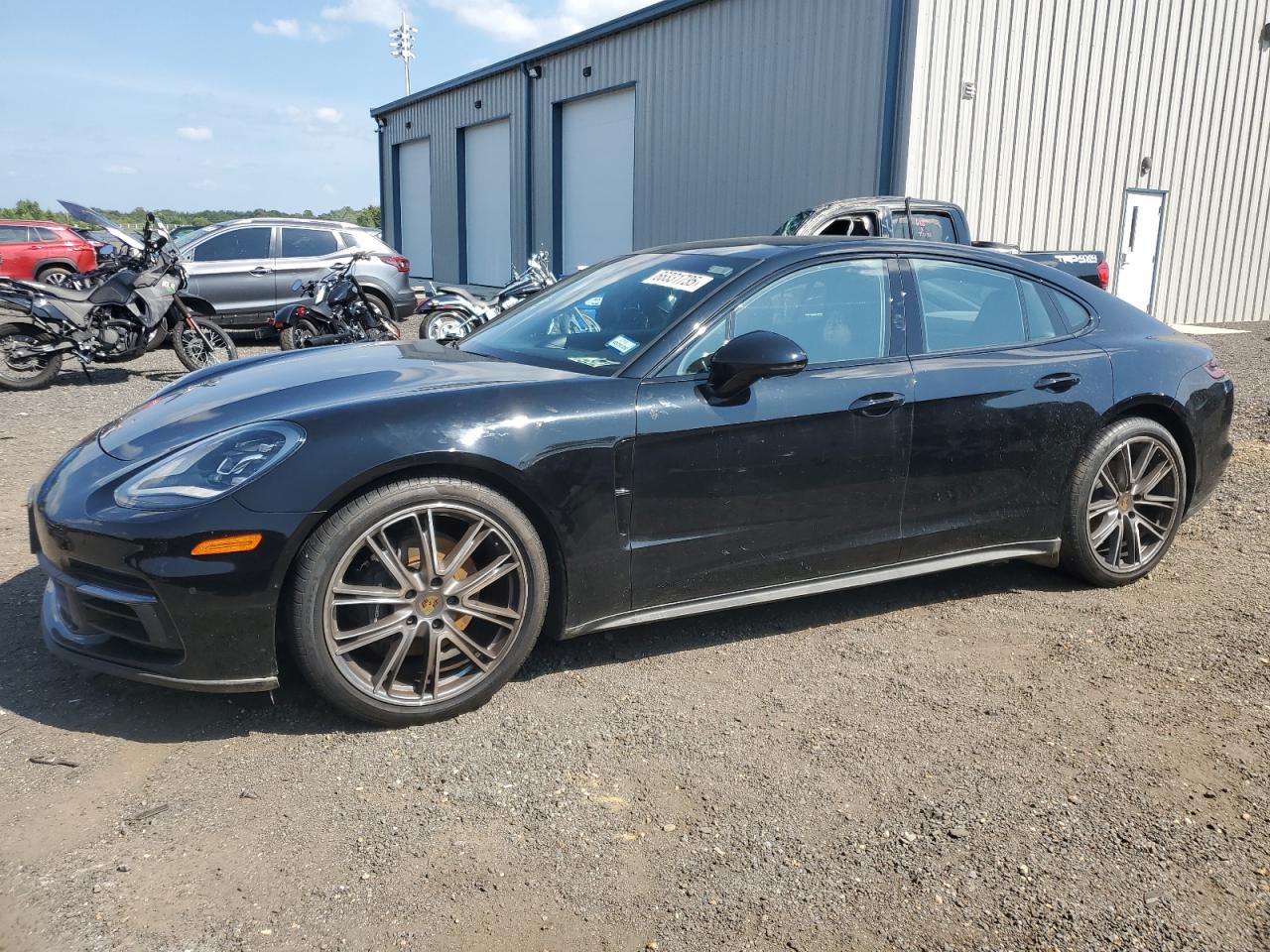 PORSCHE PANAMERA 4