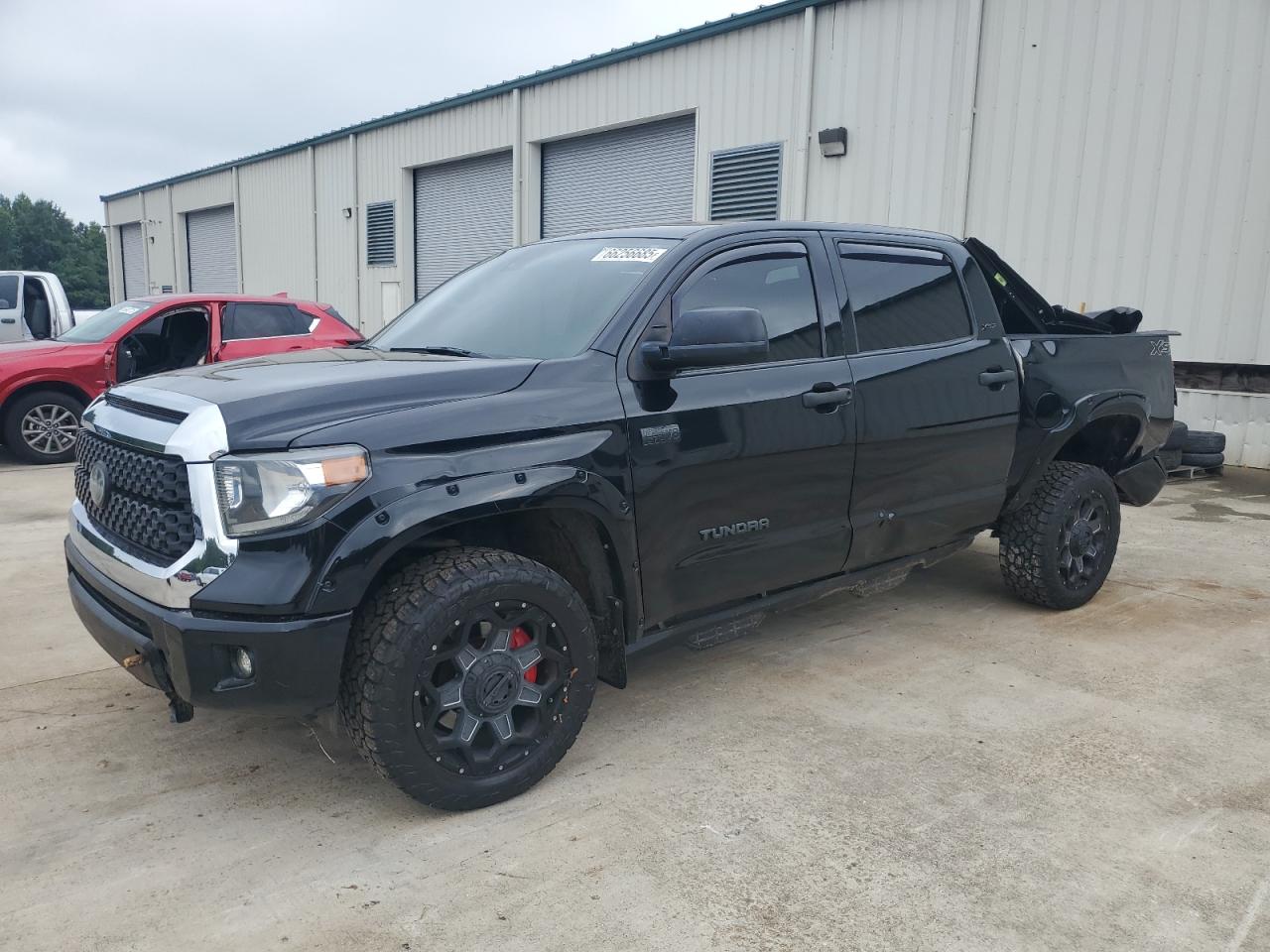 TOYOTA TUNDRA CREWMAX SR5