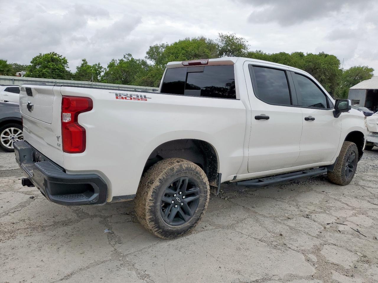 CHEVROLET SILVERADO K1500 LT TRAIL BOSS