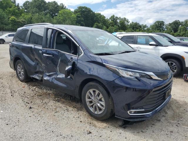 2023 TOYOTA SIENNA XLE 5TDYRKEC0PS156828