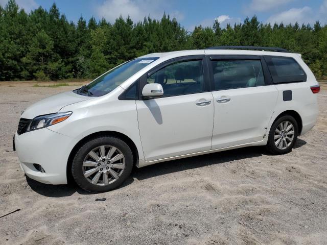 TOYOTA SIENNA SE