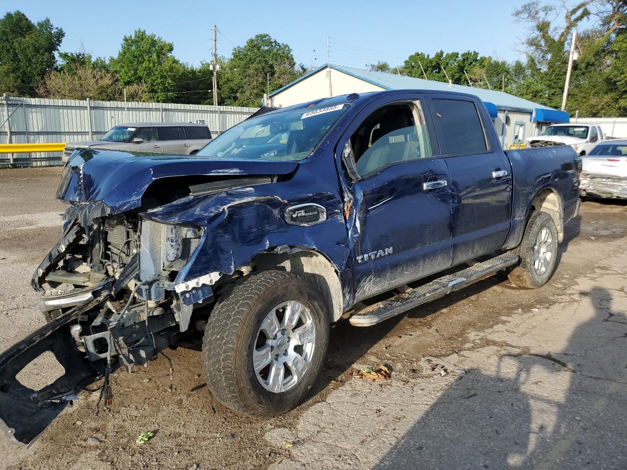NISSAN TITAN SV