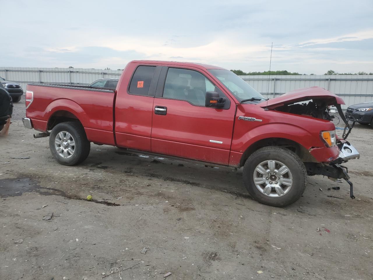 FORD F-150 SUPER CAB