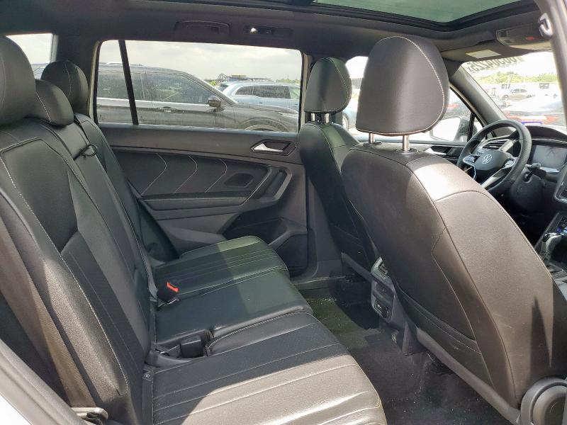 2022 VOLKSWAGEN TIGUAN SE 3VV8B7AX0NM070833