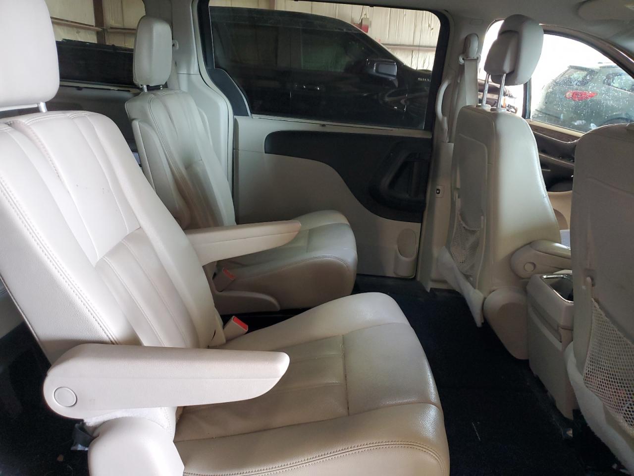 CHRYSLER TOWN & COUNTRY TOURING