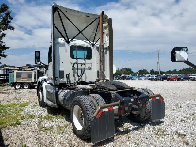 PETERBILT TRACTOR 579 2017 white tractor diesel 1XPBA48X3HD428730 photo #4