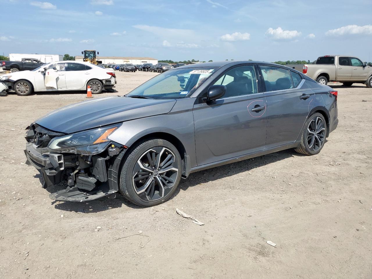 NISSAN ALTIMA SR