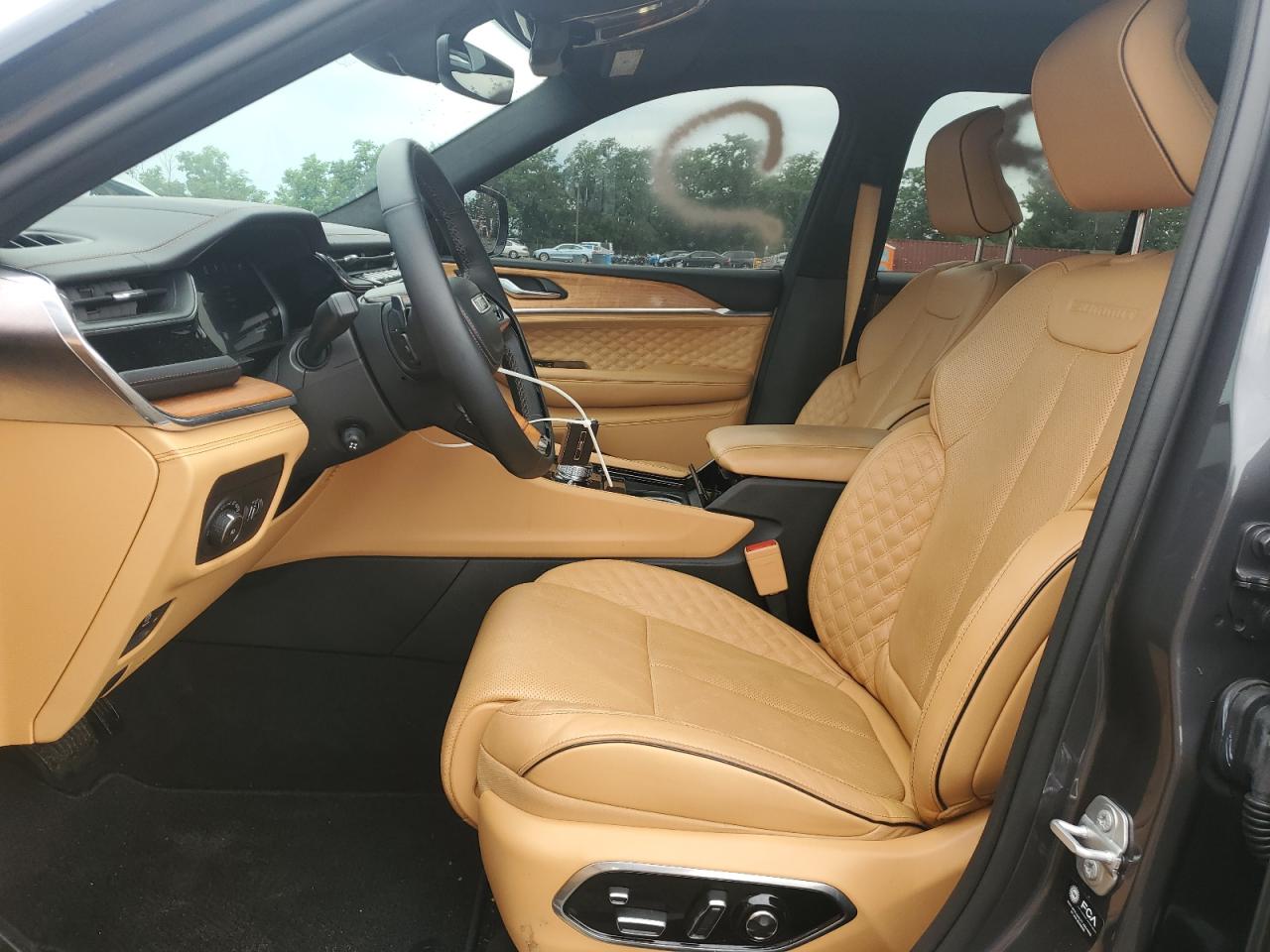 JEEP GRAND CHEROKEE SUMMIT