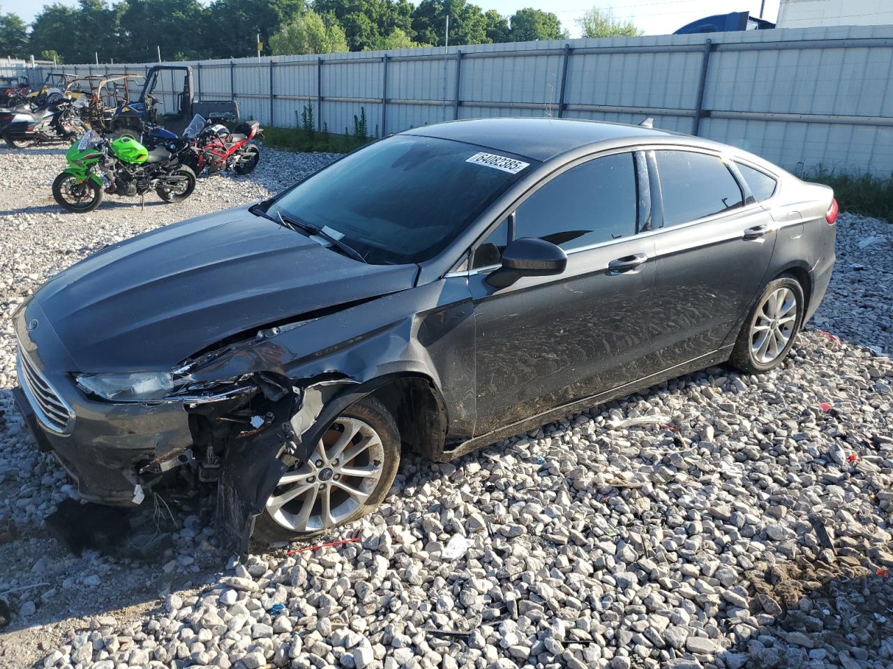 FORD FUSION SE