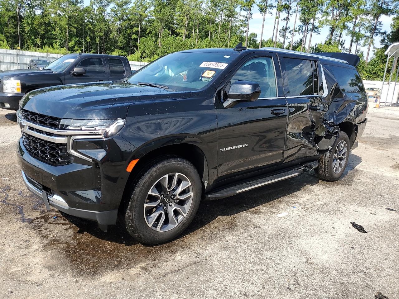 CHEVROLET SUBURBAN C1500 LS