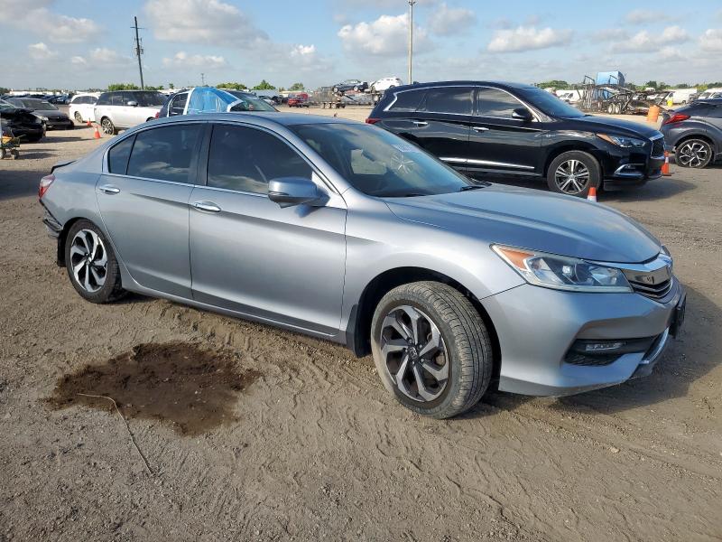 1HGCR2F80HA226400 2017 HONDA ACCORD