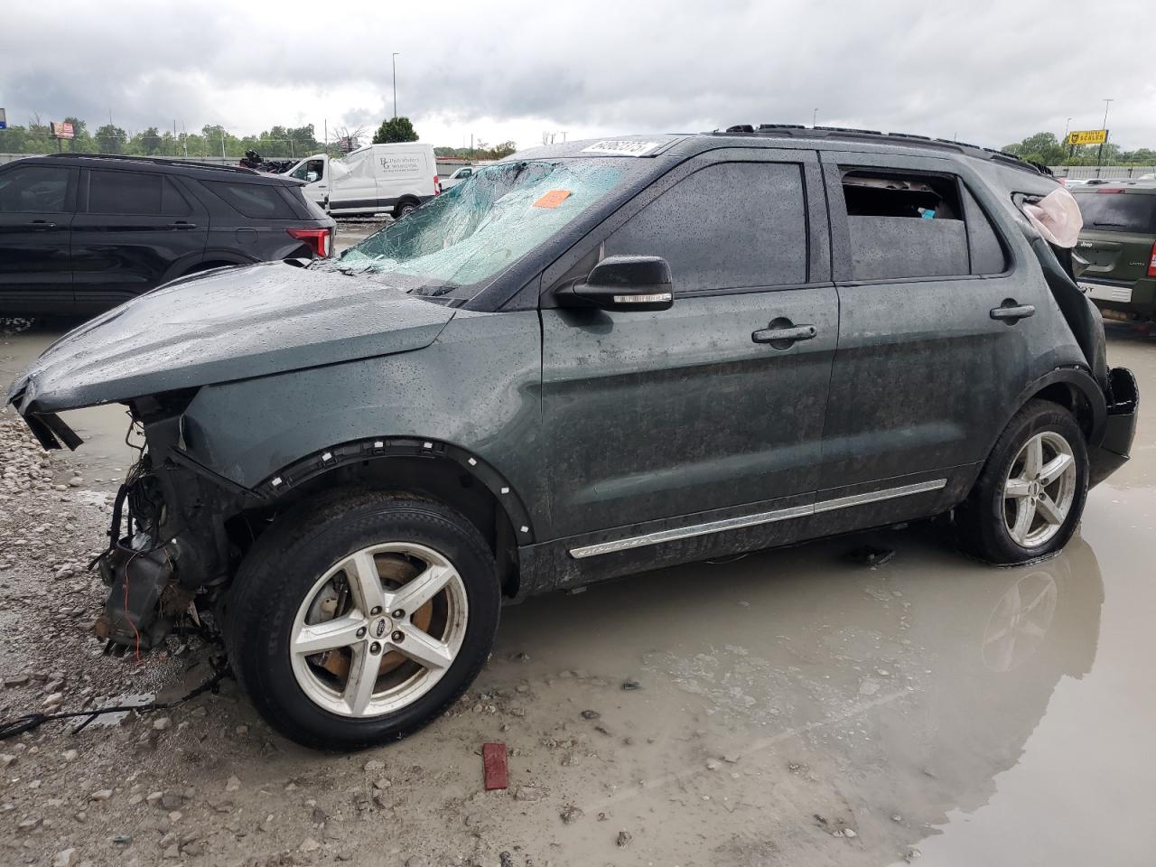 FORD EXPLORER XLT