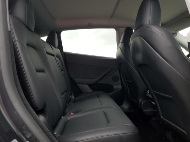 2024 TESLA MODEL Y 7SAYGDEE9RF156498