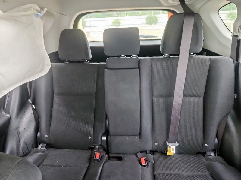 2018 TOYOTA RAV4 LE - JTMZFREV3JJ164160