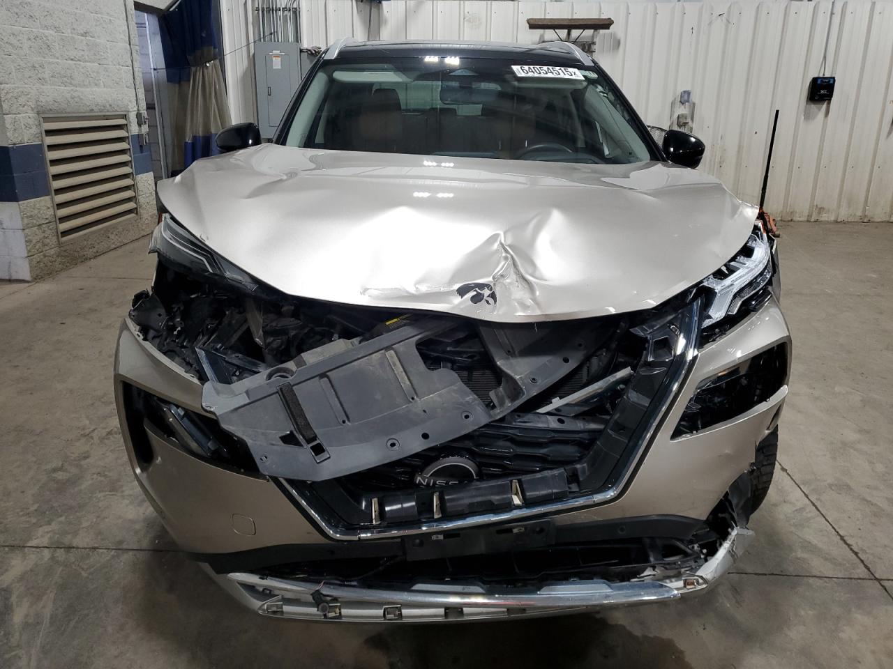 NISSAN ROGUE PLATINUM