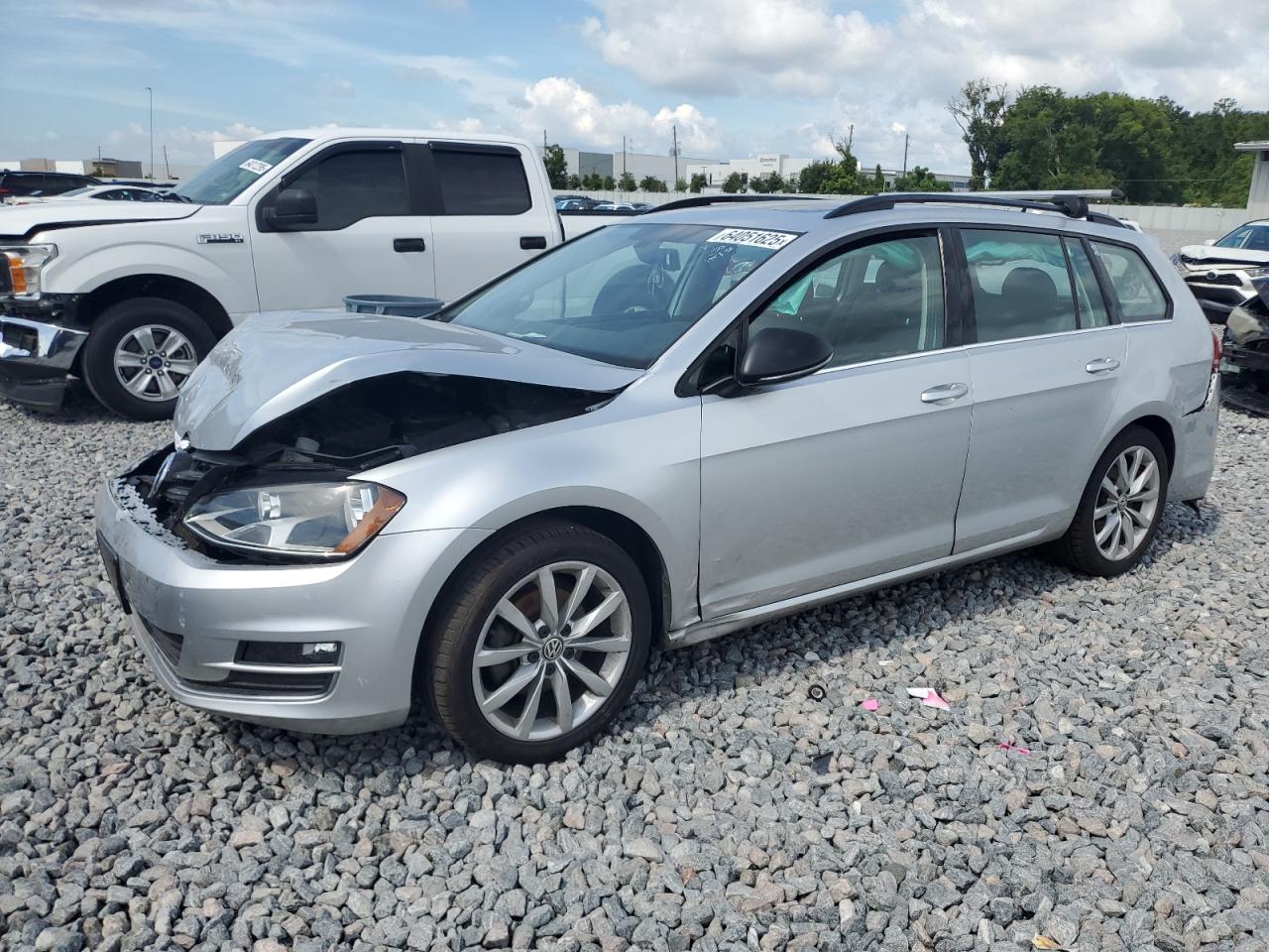 VOLKSWAGEN GOLF SPORTSVAN S