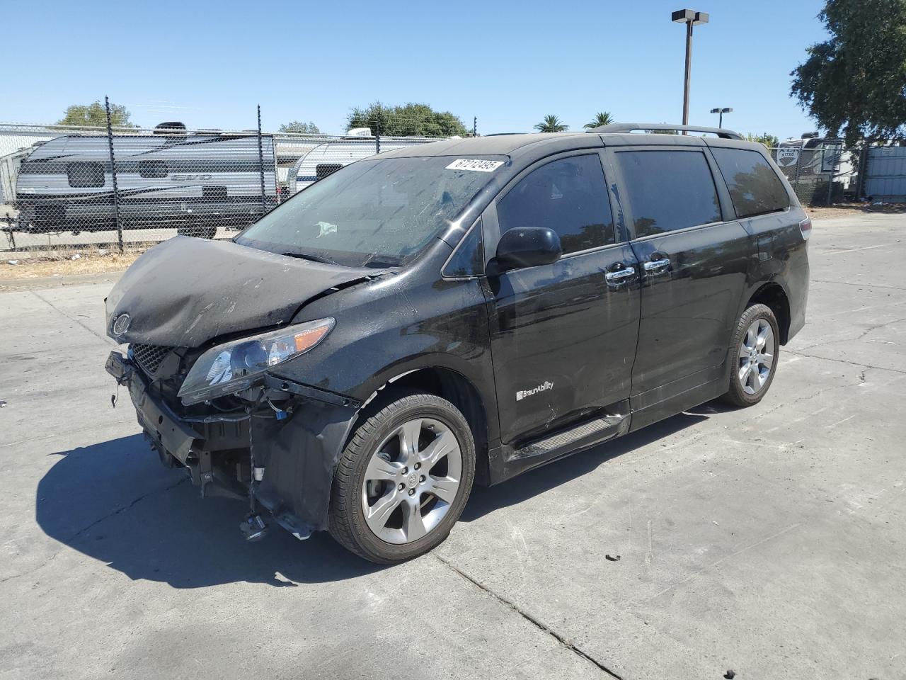 TOYOTA SIENNA SPORT