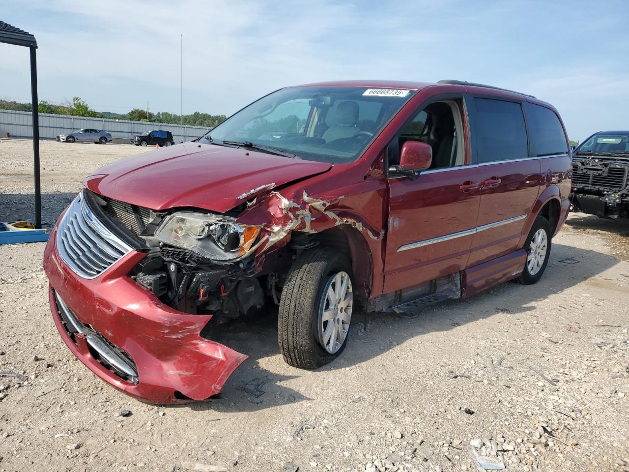 CHRYSLER TOWN & COUNTRY TOURING