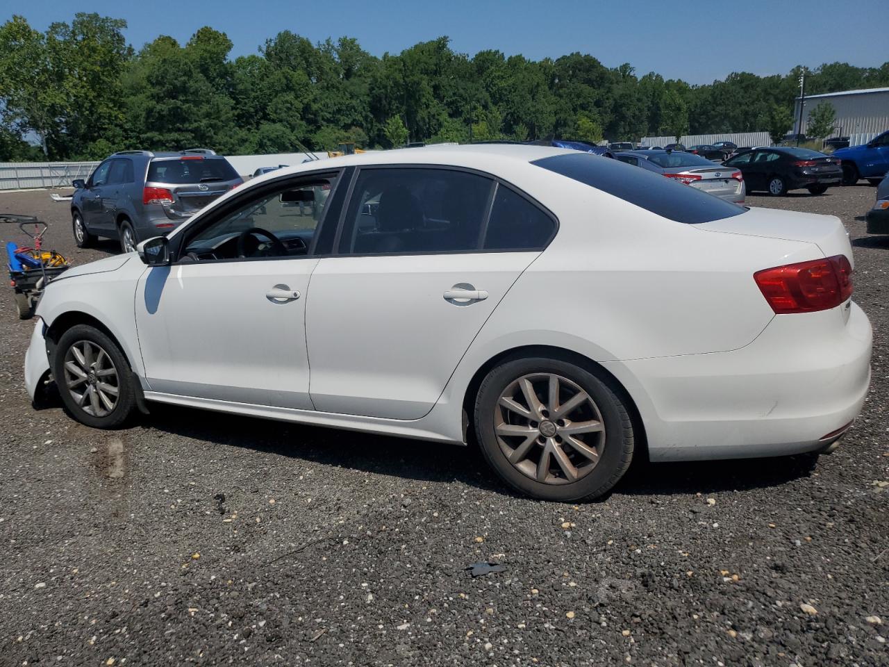 VOLKSWAGEN JETTA SE