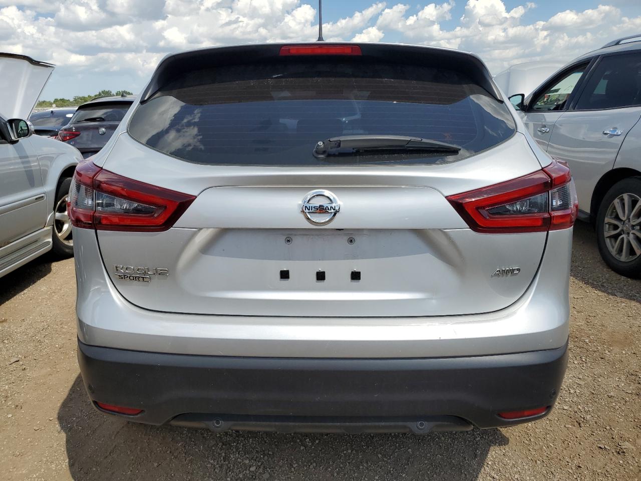 NISSAN ROGUE SPORT S