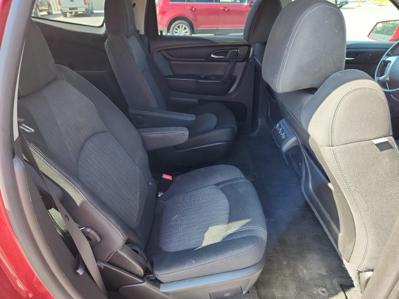 CHEVROLET TRAVERSE LT