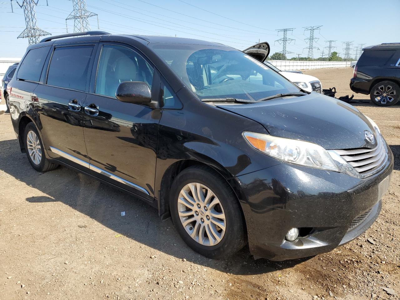 TOYOTA SIENNA XLE