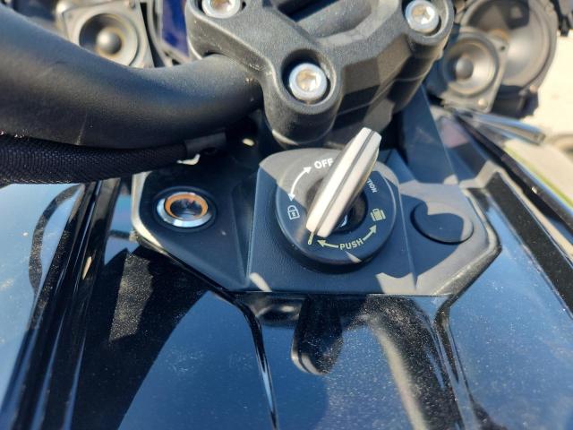 2019 CAN-AM SPYDER ROA 2BXREDD20KV001922